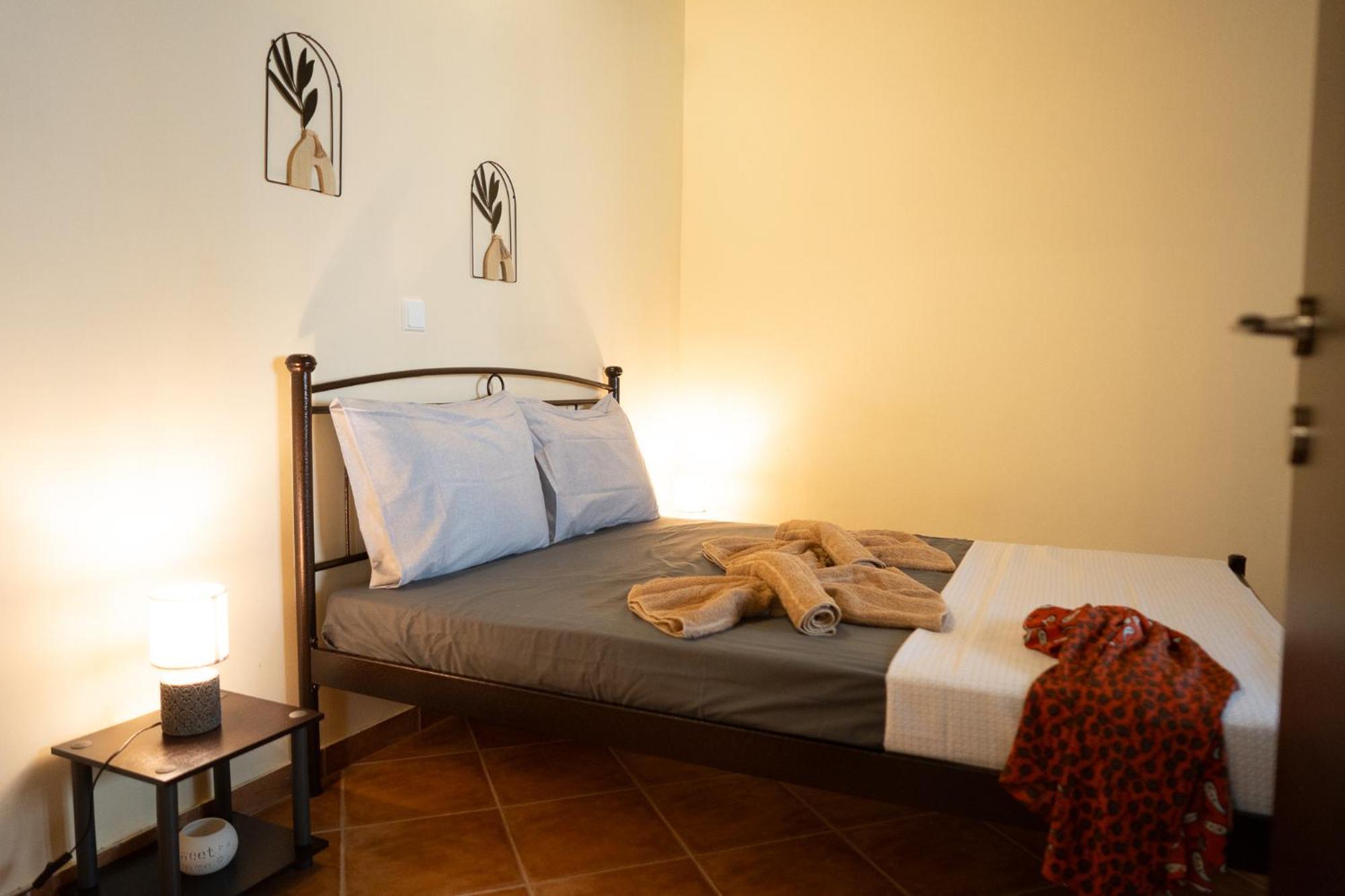 Jasmine House By Panagia Of Petra Apartment ภายนอก รูปภาพ