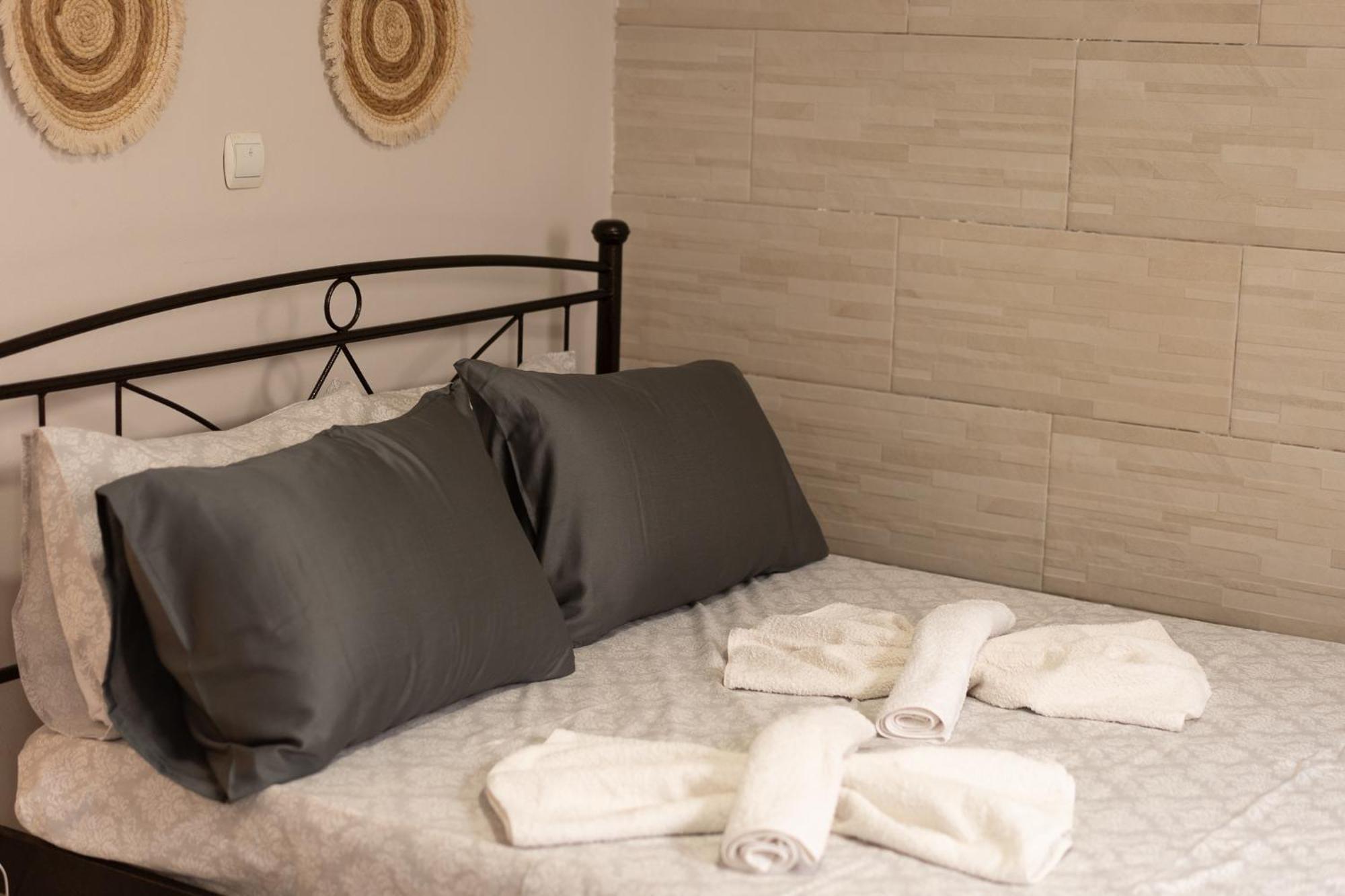 Jasmine House By Panagia Of Petra Apartment ภายนอก รูปภาพ